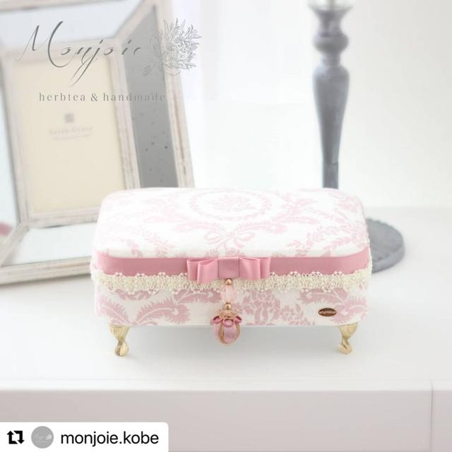 モントレゾール＝私の宝物♡お財布のベッドとおしりふきケース♡ᐝ神戸市monjoie A...