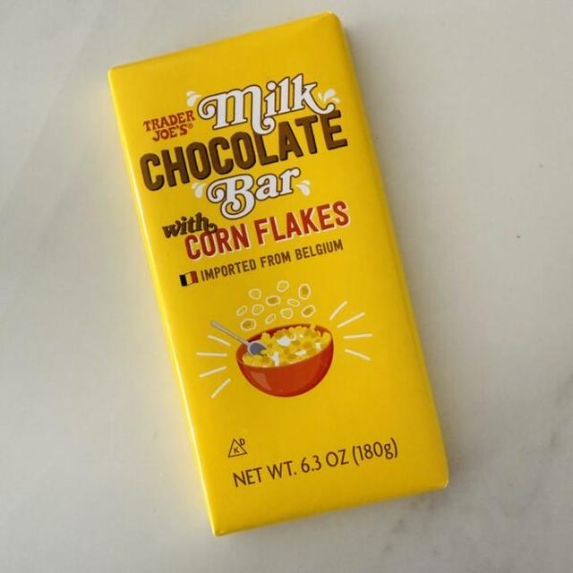 Trader Joe’s Milk Chocolate Bar with Corn Flakes トレジョさんのコーンフレークチョコレートバー