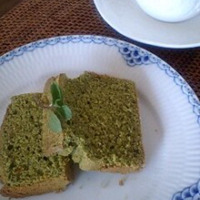 ほうれん草とごまのパウンドサレ。　/ カレーも盛りつけ七変化。奇跡の玄米でターメリックライス。