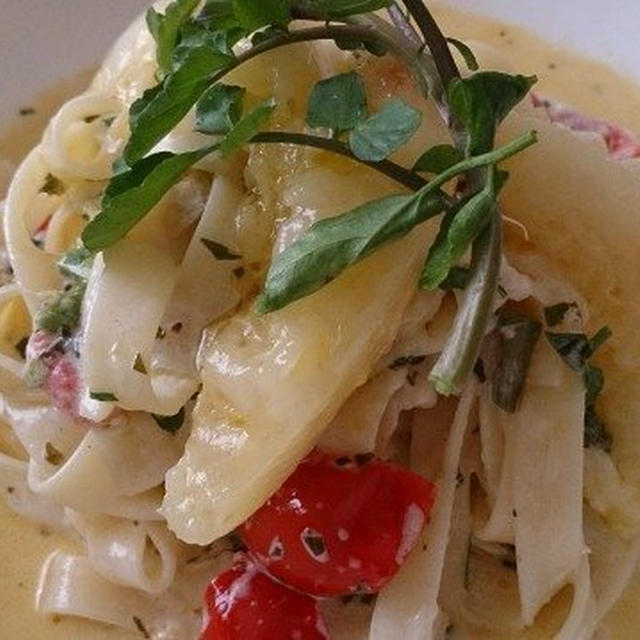 野郎飯流・桃クリームのフェットチーネ（レシピ忘れた）