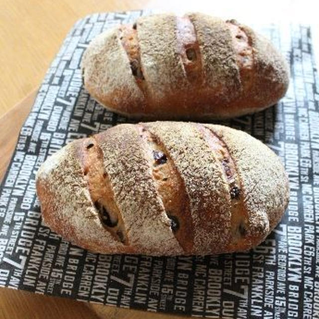 レーズンとクランベリーのパン♪