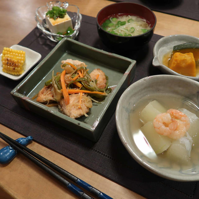 作り置きで”時短”～な晩ご飯　と　クルクマの花♪