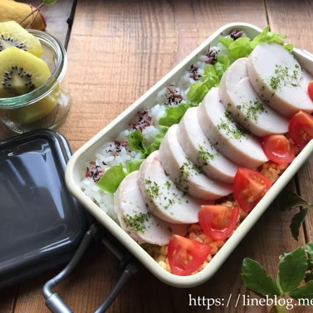 息子の✳︎鶏ハムのっけ弁当♡