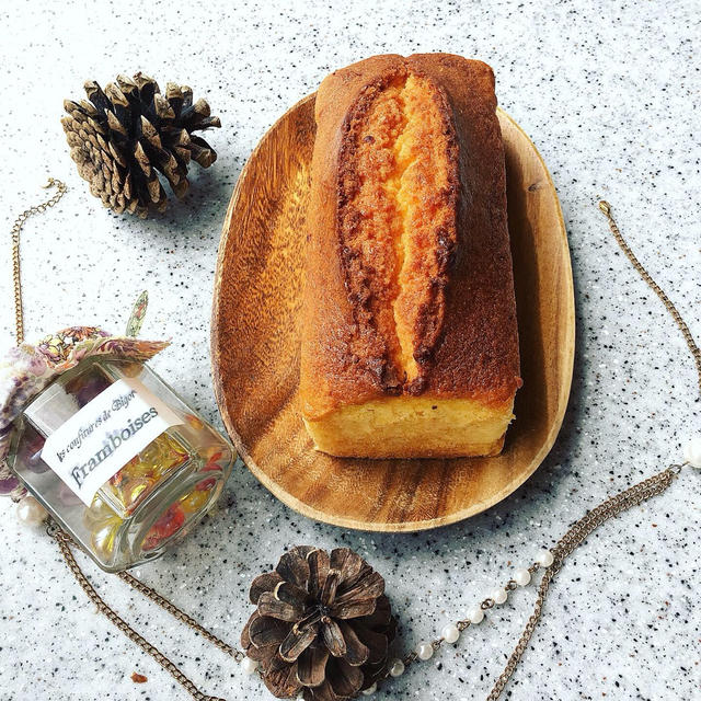 おやつや手土産に！バターパウンドケーキ
