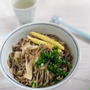 ワンパンで作る【舞茸蕎麦】1人分で簡単美味しい。汁まで飲み干す旨さです。