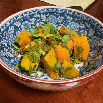 かぼちゃとパクチーの胡麻和え