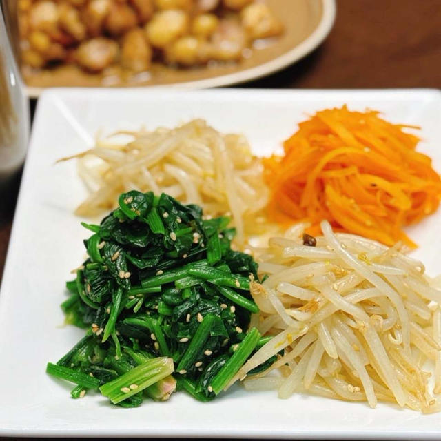 簡単すぎる！レンジでチンして和えるだけ！たった5分でできて、子どももパクパク食べるナムル♪