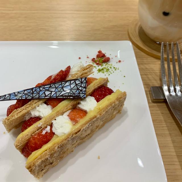 山梨では珍しい！アシェットデセールカフェ紹介。