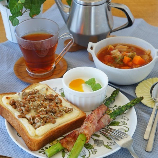 納豆アレンジ食パンでブランチ