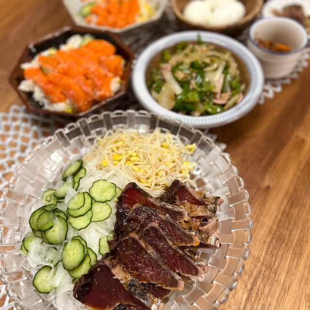 夜ごはん 鰹のタタキとサーモン丼