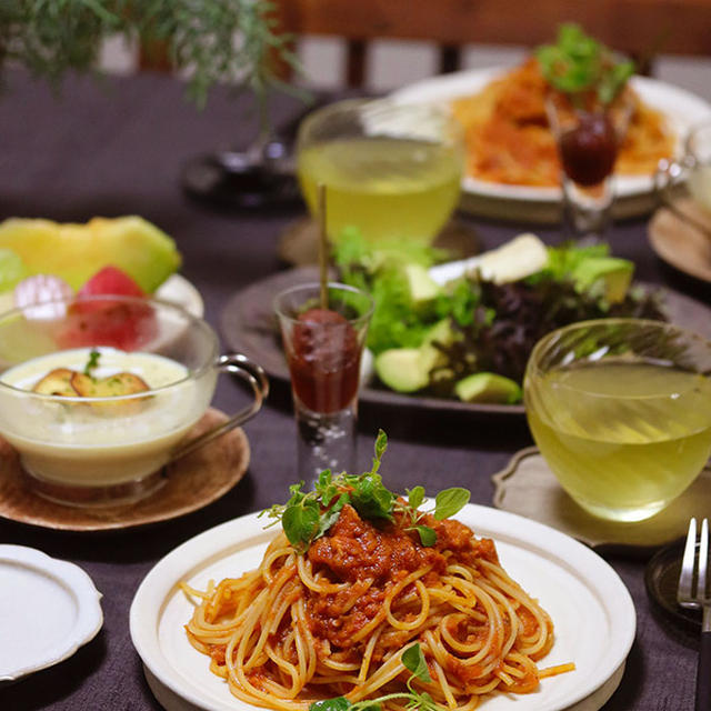 【献立】ツナトマトパスタと、さつまいものポタージュと、わさび菜とカマンベールチーズとアボカドのサラダなど。～流行りの毛布を買ってみたら～