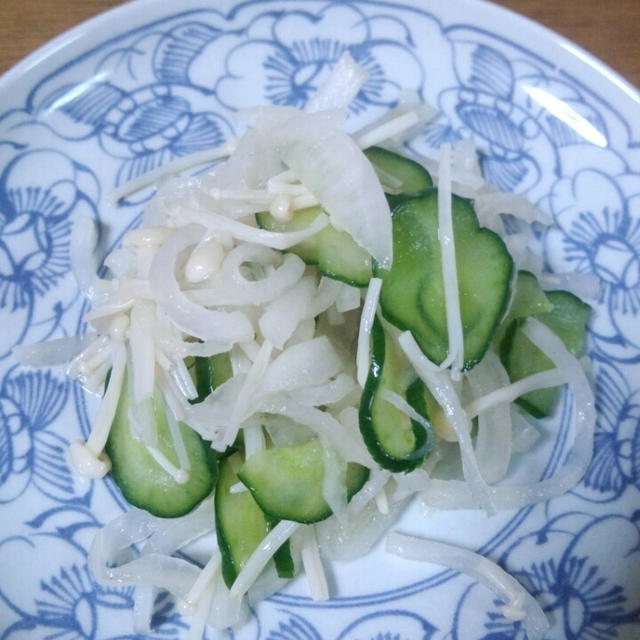 胡瓜、榎木と大根の酢の物