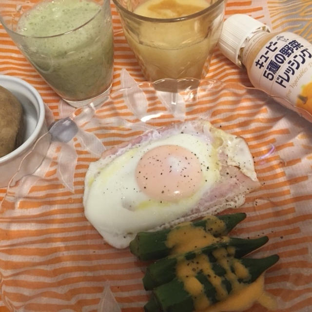 朝ごはん^_^オクラと手作りリンゴジュース
