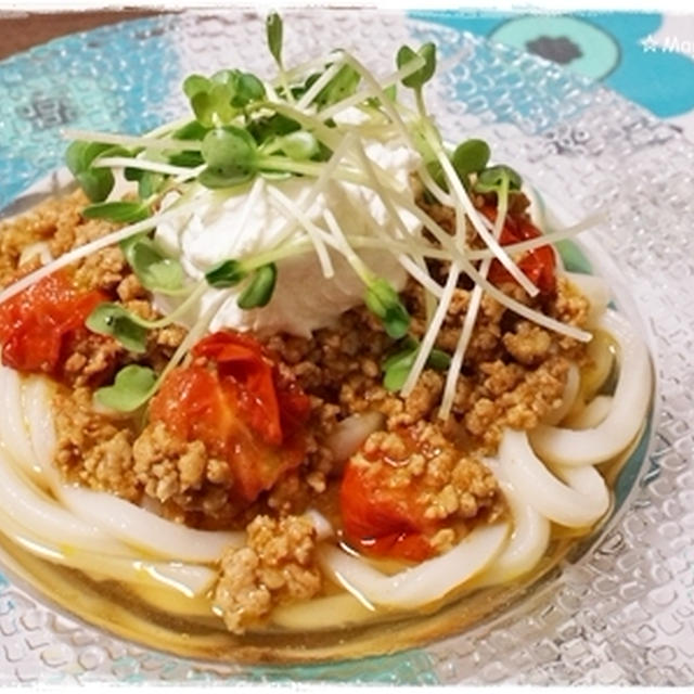 トマトとひき肉のクリームドライカレーうどん