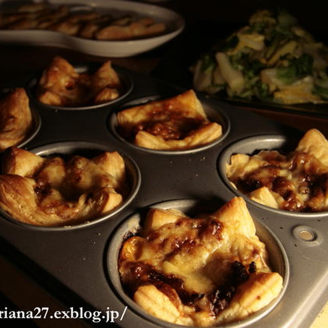 肉味噌リメイクで「肉味噌チーズパイ」　by まりあーな　（３/１２）