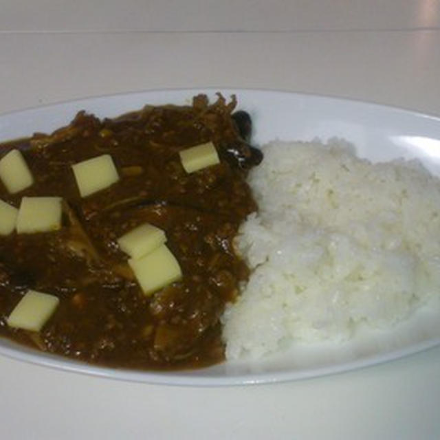 今日の夕飯　きのこカレー