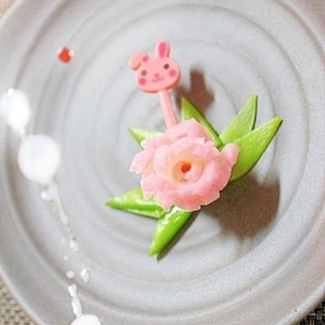キャラ弁☆蒲鉾　花の飾り切り
