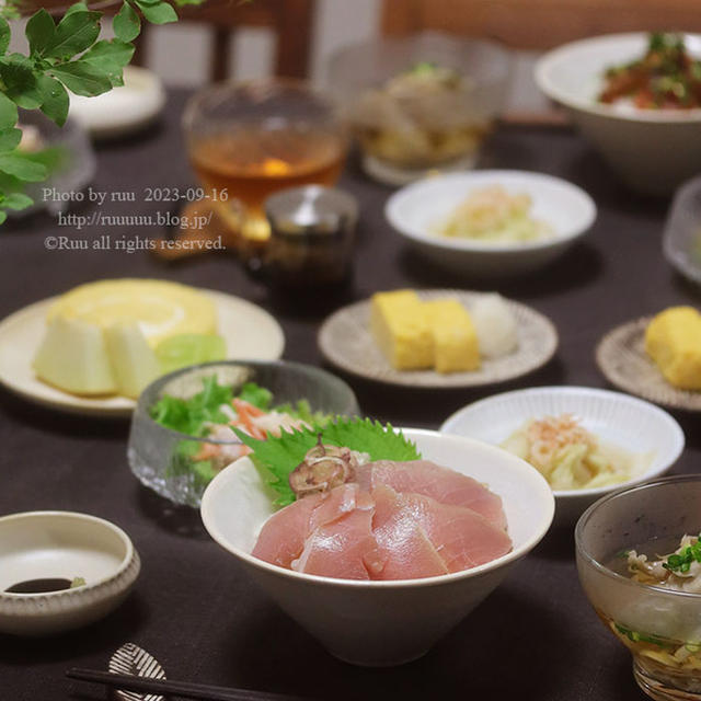 【献立】まぐろ丼と、漬けまぐろ丼と、出汁巻きたまごと、一口稲庭うどんなどなど。～今度はFUKUKO～