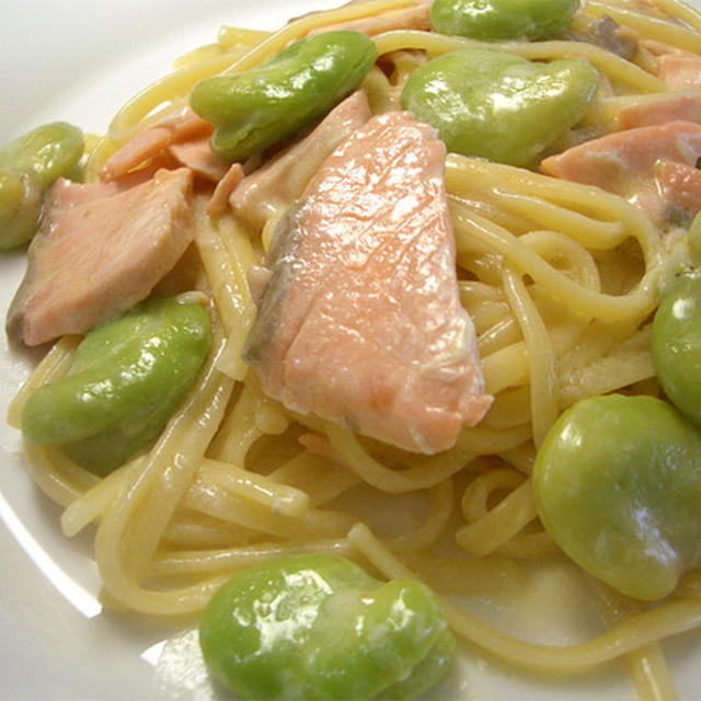 『サーモンとそら豆のクリームパスタ』