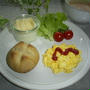 週末の朝ご飯（自家製酵母パン&野菜たっぷりスープ）♪