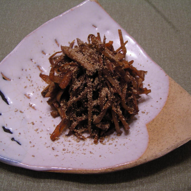 きんぴらの具にエリンギ最高！！コクと旨味の素八丁味噌味で・・・