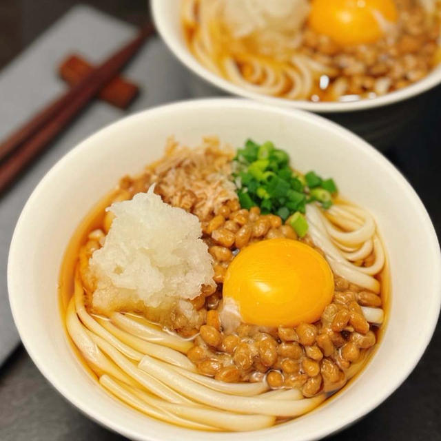 お正月疲れにぴったり♪胃に優しい一杯！とろ〜り卵と納豆が絡む「納豆ぶっかけうどん」レシピ