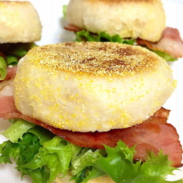 春の行楽パンにいかが？フライパン×牛乳パック型で作れるイングリッシュマフィン