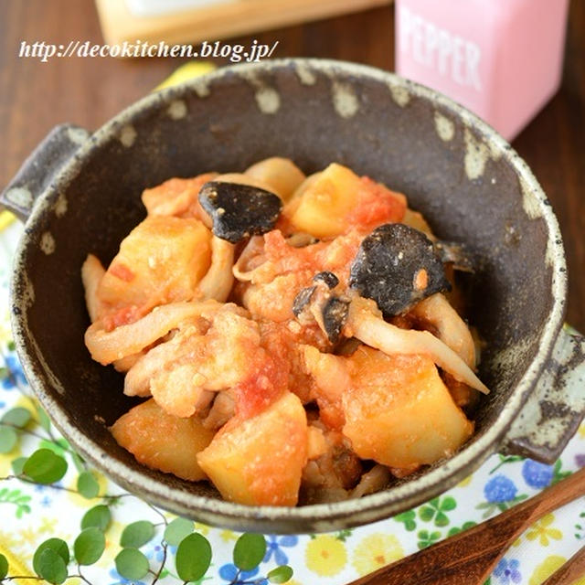 おなかの中からほっこりあたたまる♡「鶏肉とじゃがいものトマト味噌煮（酒粕入り）」