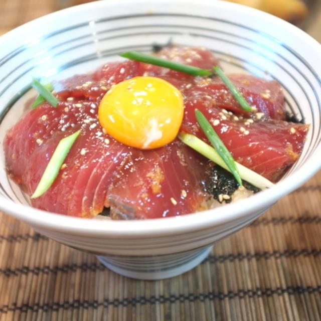 夕食☆新しい丼ぶりを使って！！！かつおの漬け丼♪