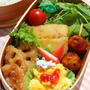 普通弁**レンコンの甘辛炒めとスクランブルエッグのお弁当