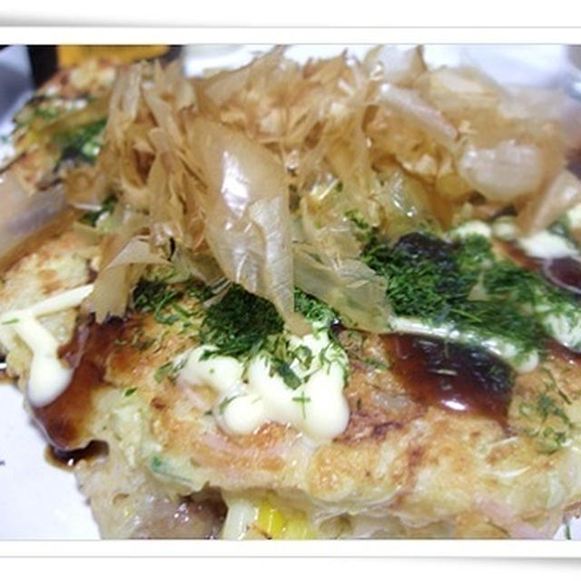 コーン炒飯とコーン入りお好み焼き