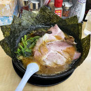 ぎょうてんGOLDらーめんを油多めで啜る 〜のり5枚・ほうれん草〜
