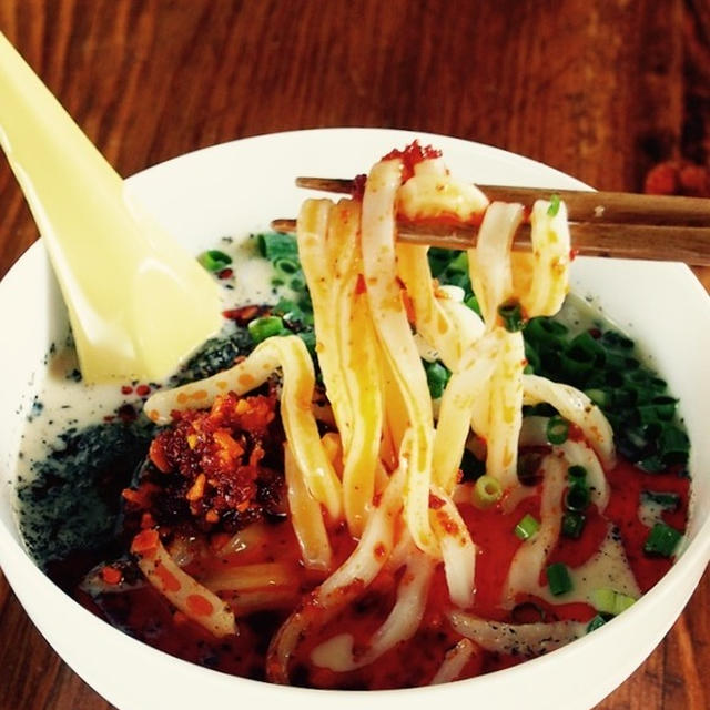豆乳でヘルシーうま死! 「冷やし黒ごま坦々うどん」