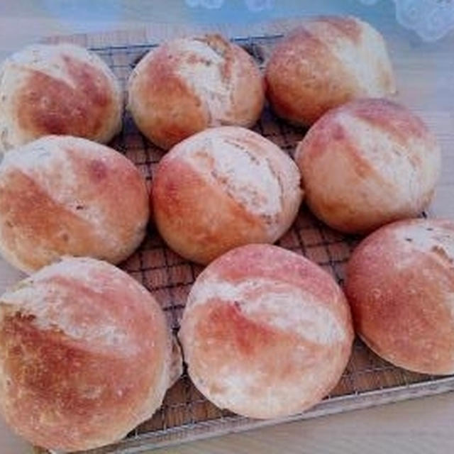煮豆入り丸パン♪チキン南蛮サンド・ポテトサラダサンド♪