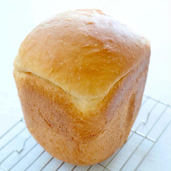 HBで、フワフワ〜！な【Bistroふわふわ生クリーム食パン】