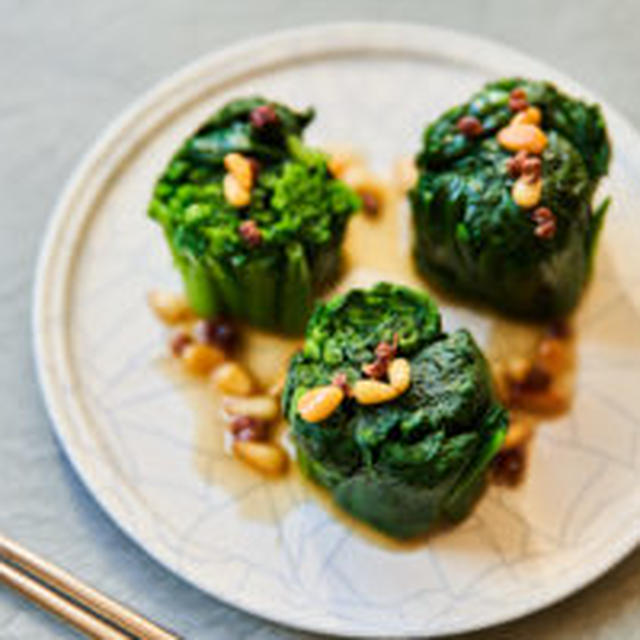 【ELLE gourmet 掲載】ほうれん草の花椒オイルがけ