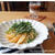作家さんの器と桃のパスタ。