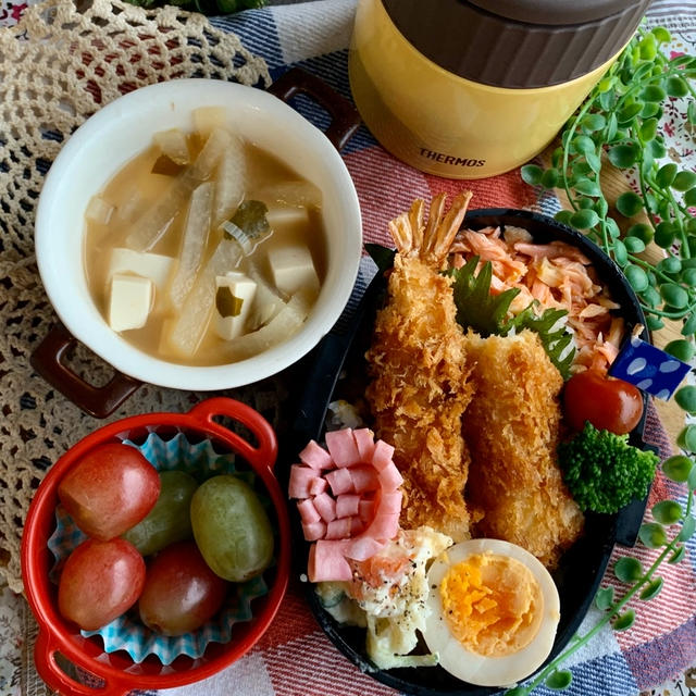 ＊どデカい海老フライ弁当＊