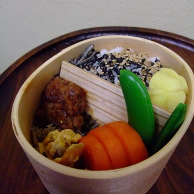 ハンバーグお弁当。