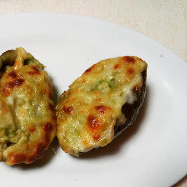 こんな作り方でもいいの？って思うほどズボラな和風アボカドグラタンを作ってみた
