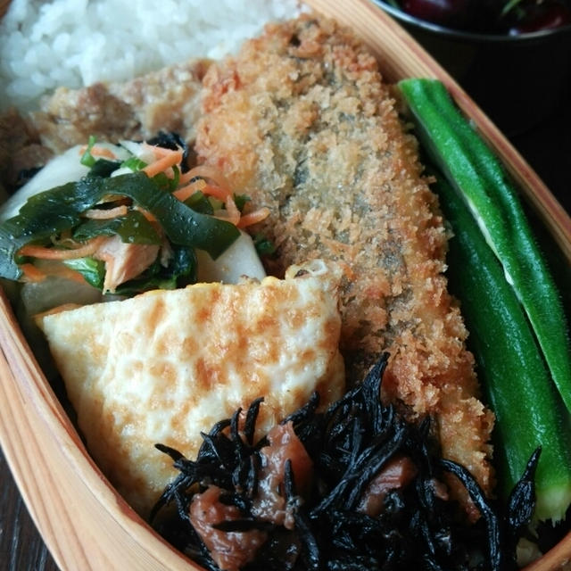 魯肉飯の海苔弁