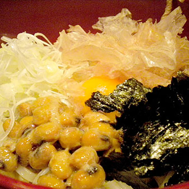 東京・銀座　矢部「納豆うどん」