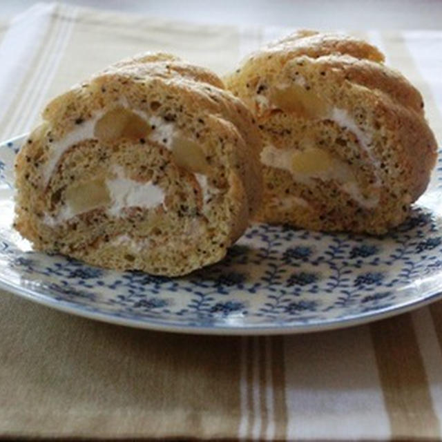 紅茶とりんごのロールケーキ