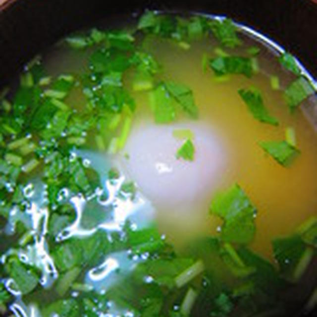 「たまごと三つ葉の味噌汁」