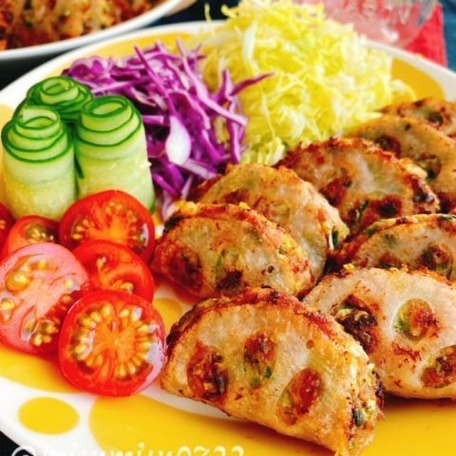 餃子の皮は不要！蓮根餃子(動画レシピ)/Lotus root dumplings.