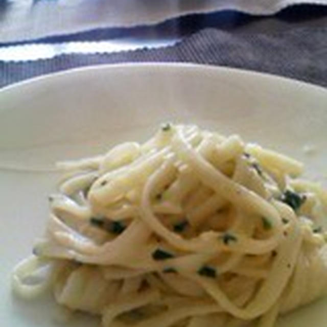 「パセリのたまごうどん」