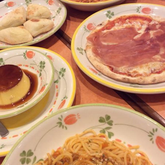 夕方の忙しさのしわよせ、本日の夕食はサイゼリヤ