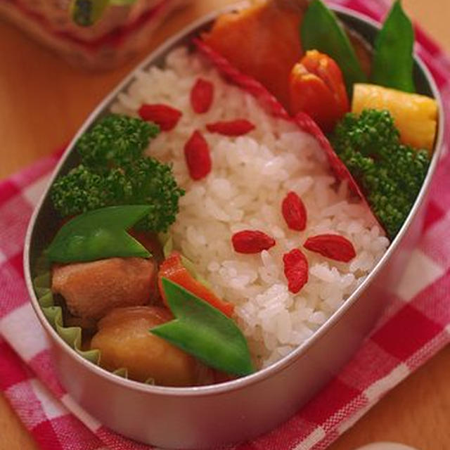 鶏じゃがのお弁当