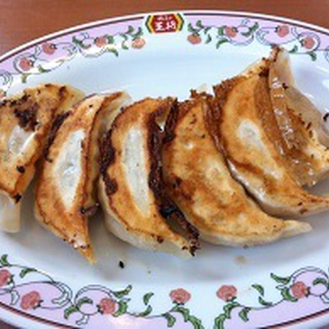 昼食　餃子の王将