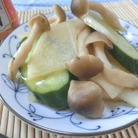 ポリ袋で10分から美味しい♪　野菜ときのこのラー油漬け